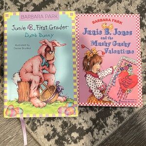 Junie B. Jones Children's Book Set - Pink & Light Blue Covers
